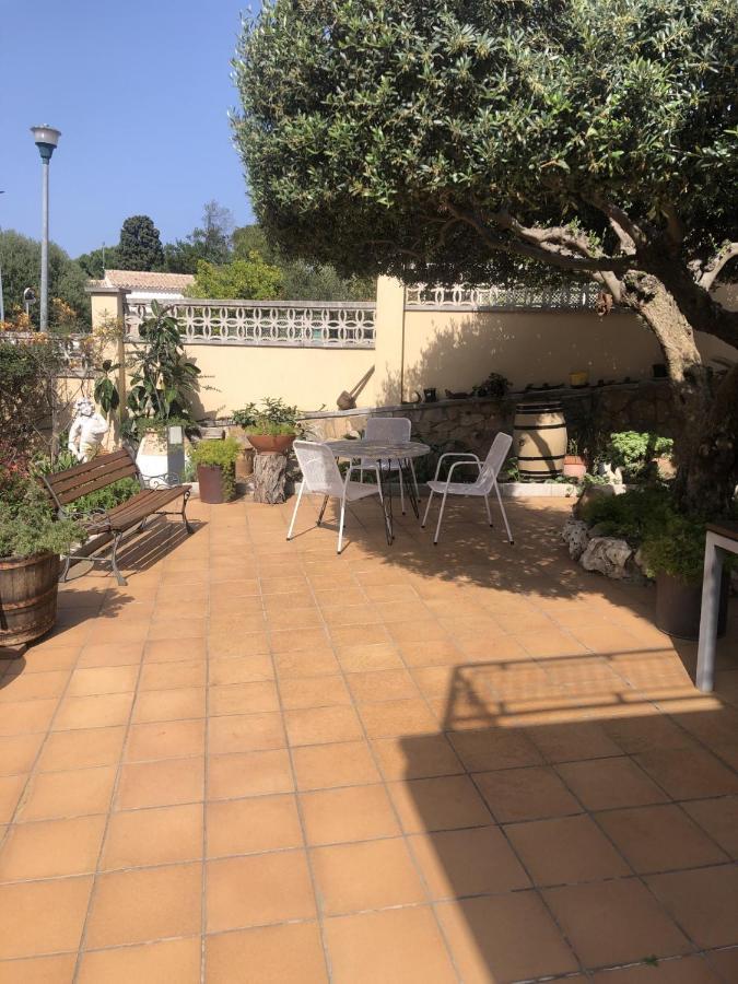 1R Pis Al Port-Terrassa I Jardi Appartement Llança Buitenkant foto